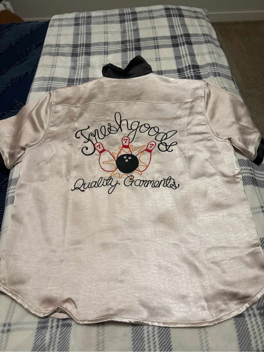 Rare Find! Joe Freshgoods XL Men’s Satin Bowling Graphic Shirt in Light Pink.